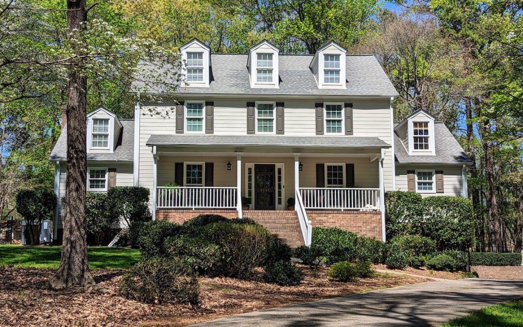 Rosegate Lane Charlotte, NC 28270 – Color Plus fiber-cement siding  Arctic White