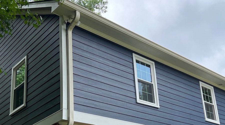 Siding installation on a home in Belmont, NC