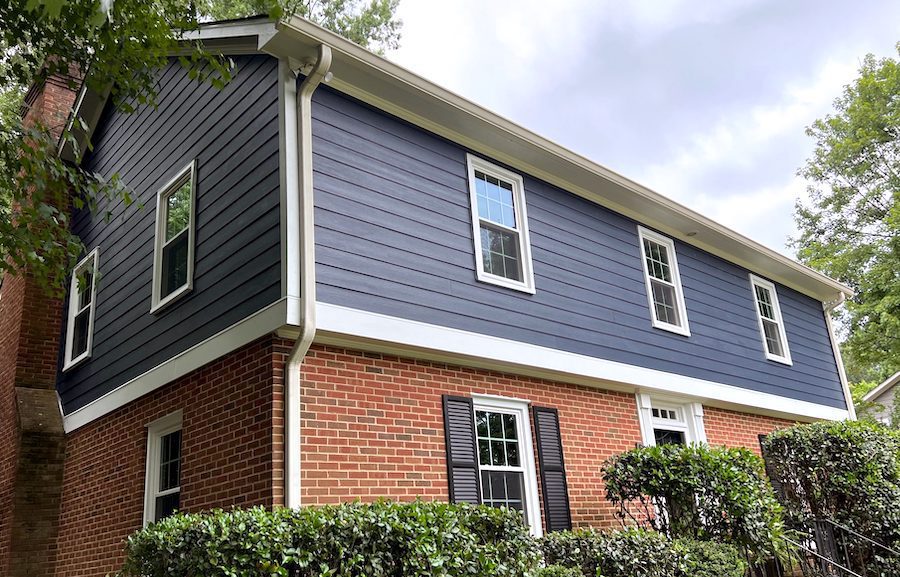 Compare Hardie Plank vs Hardie Panel, including appearance, cost, installation, maintenance, and durability to choose the best siding.