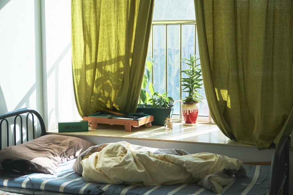 Curtain Ideas for Bay Windows: 10 Stylish Options for Your Home
